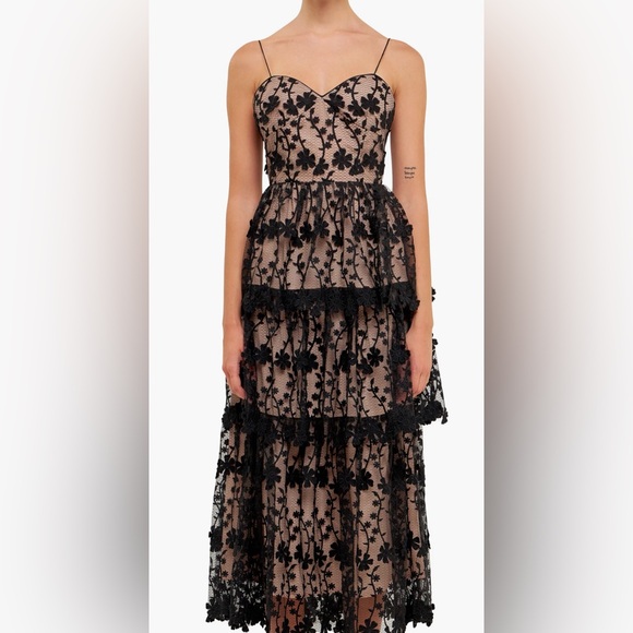 Floral Embroidered Tiered Dress Endless Rose size L NWT - Picture 3 of 14